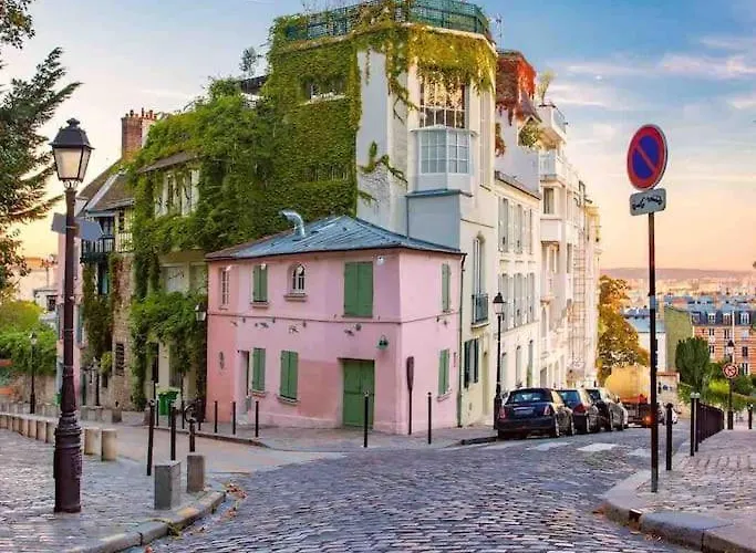 Seb's Place Montmartre, *